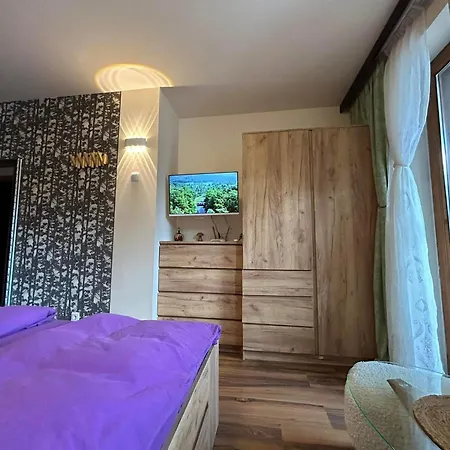 Апартаменты Bambi Ezerovo (Smolyan)